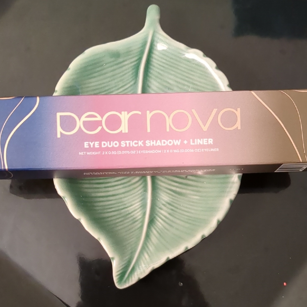 Eye Duo Stick Shadow + Liner